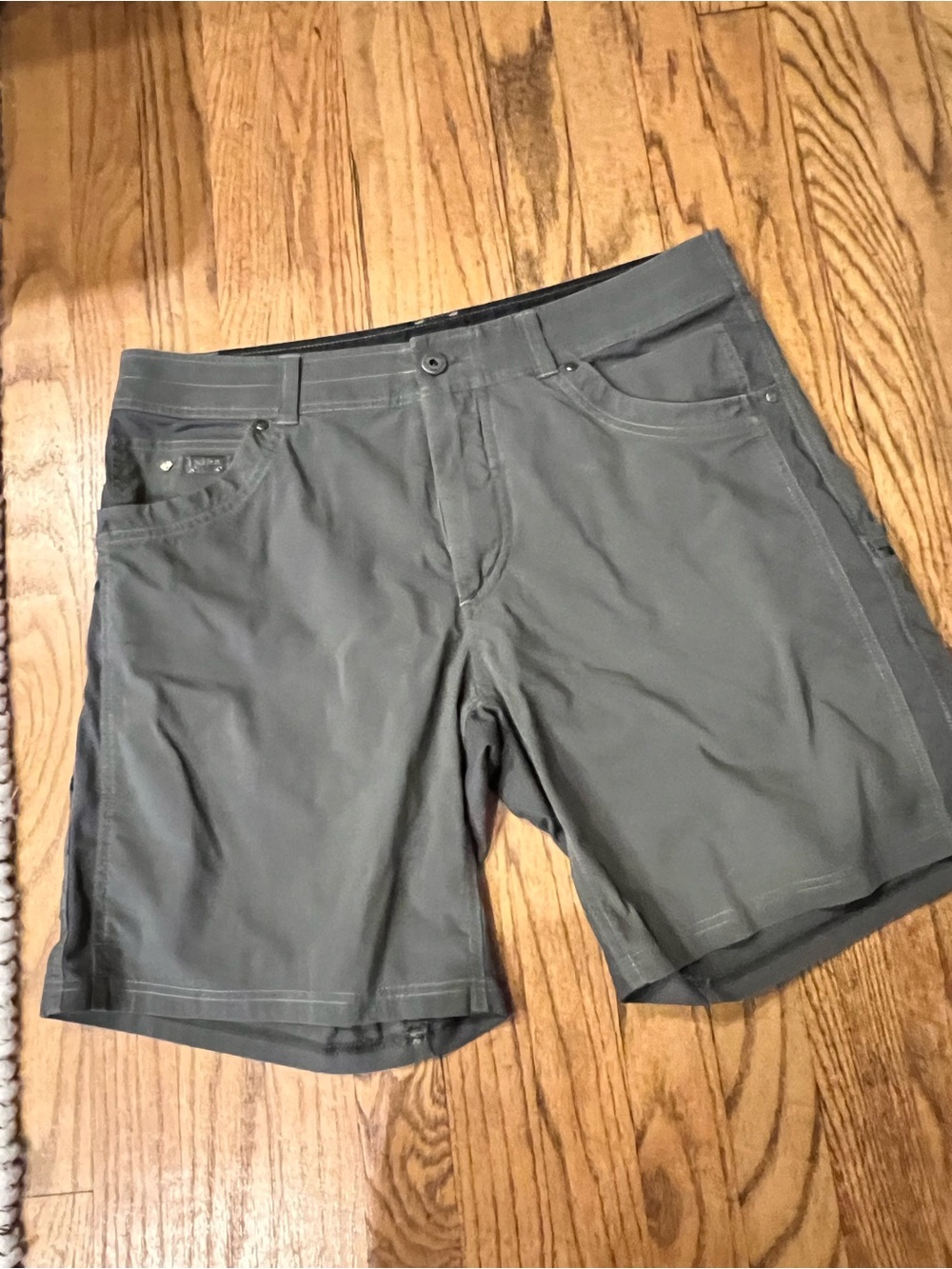 Kuhl Men's Olive Cargo Shorts Size 36 - Picture 2 of 6